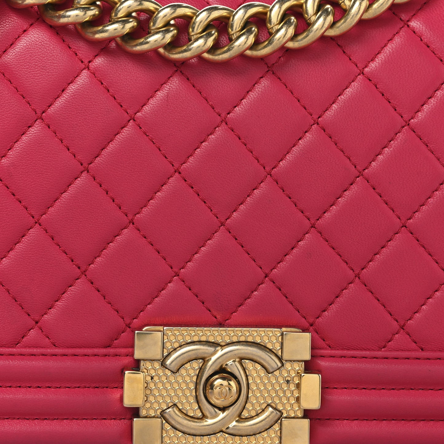 Lambskin Quilted Medium Boy Flap Fuchsia