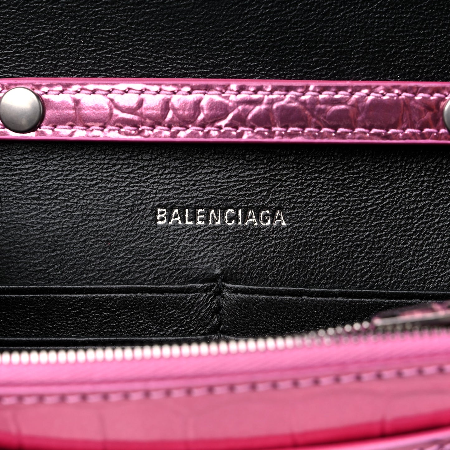 Metallic Shiny Calfskin Crocodile Embossed Hourglass Chain Bag Pink