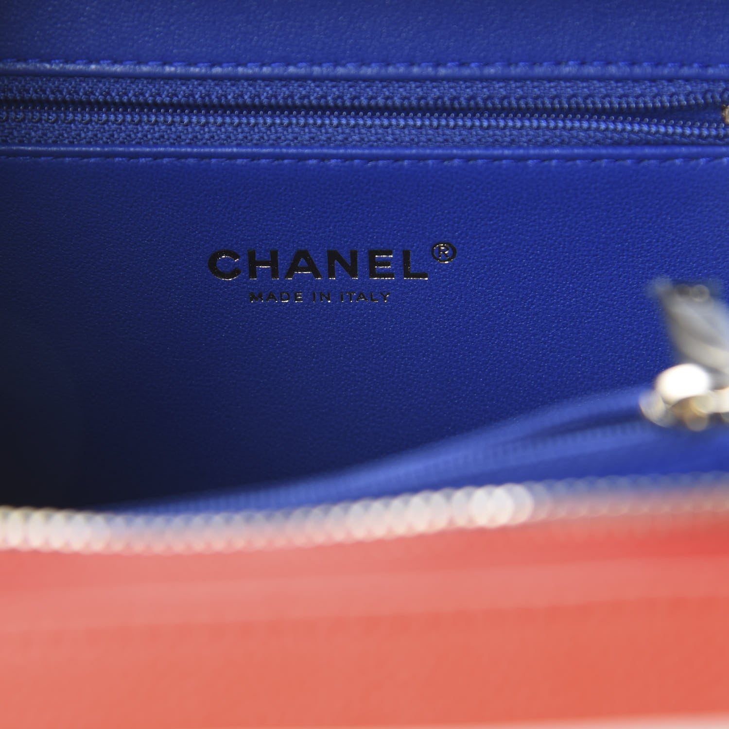 Chanel Caviar Quilted Medium CC Filigree Vanity Case Blue White Red 7 of 9