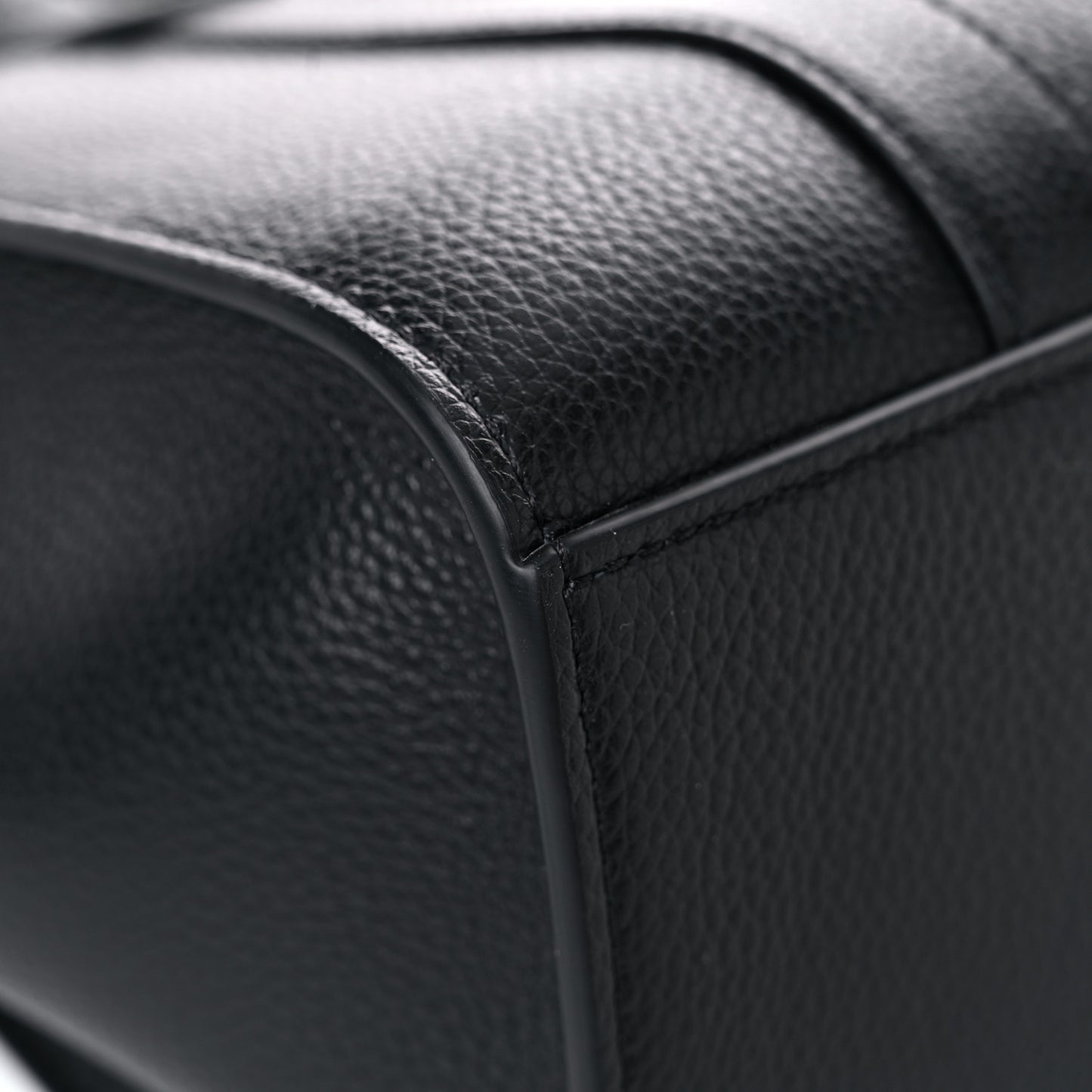 Small Classic Grain Mini Zipped Bayswater Black