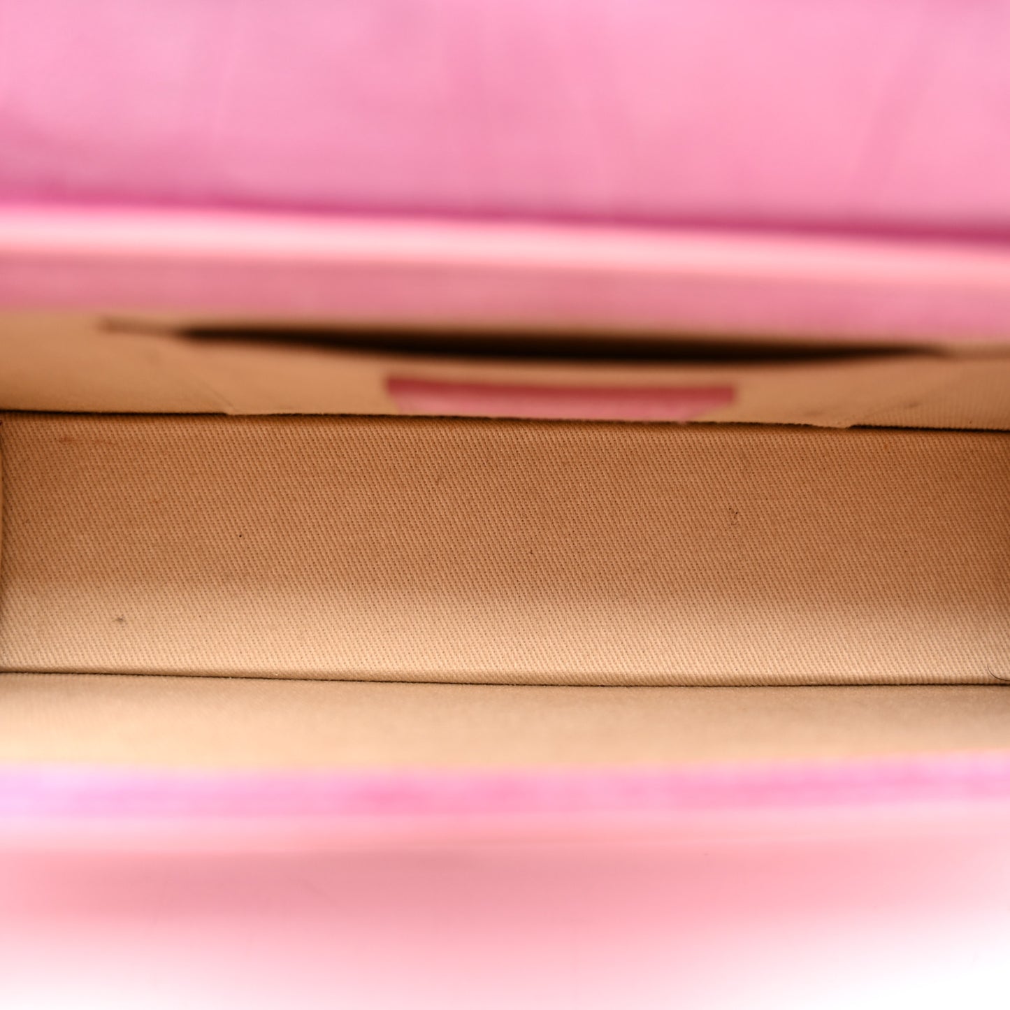 Nubuck Crocodile Embossed Le Chiquito Long Pink