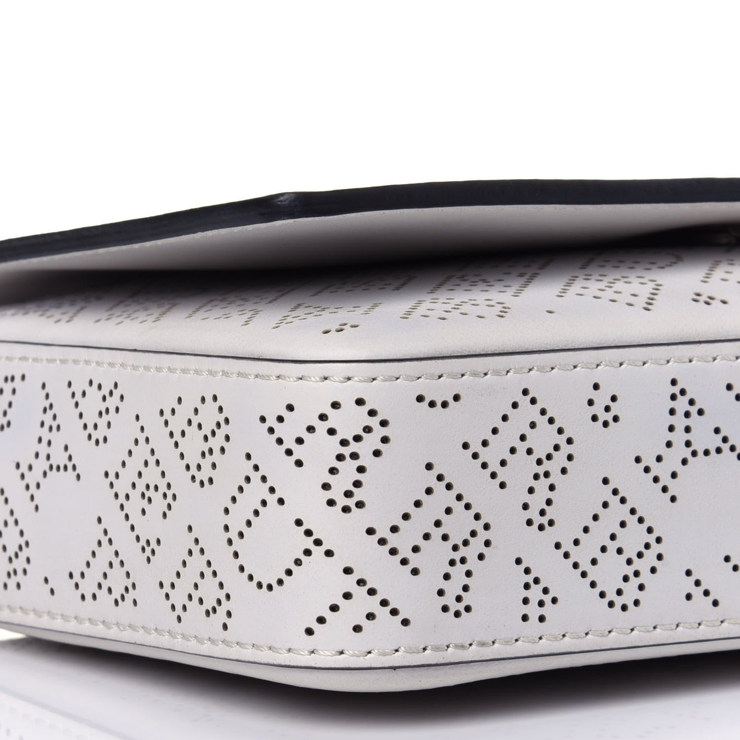 Burberry Calfskin Perforated Hampshire Crossbody Chalk White 8 of 10
