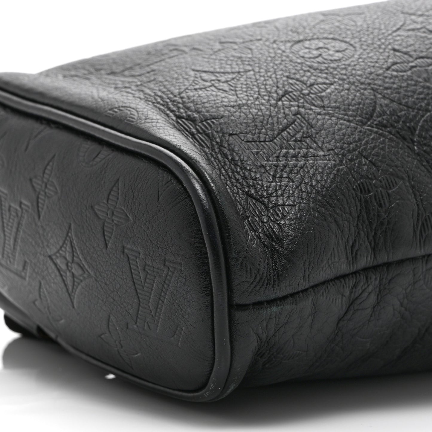 Monogram Shadow Chalk Slingbag  Black
