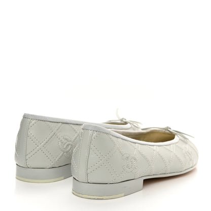 Chanel Lambskin Patent Double Stitched CC Cap Toe Ballerina Flats 35.5 Light Blue White 4 of 8