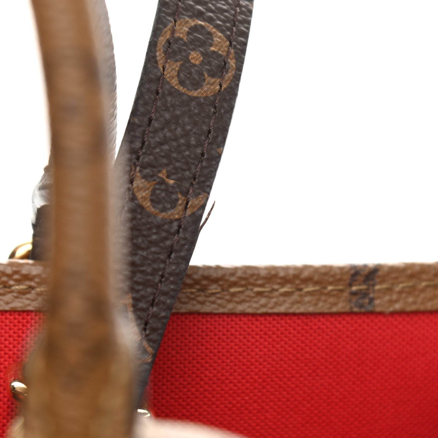 Reverse Monogram Giant Onthego MM