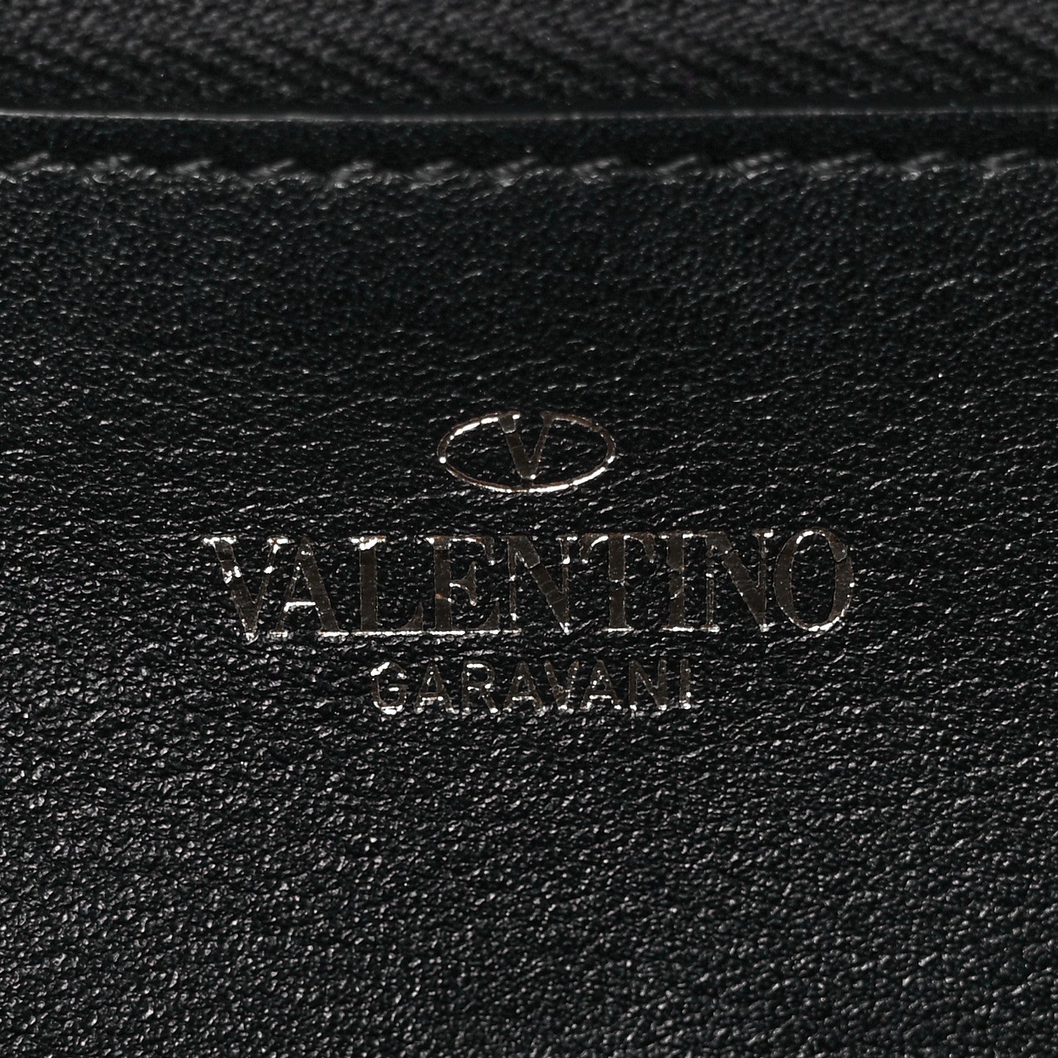 Valentino Garavani Calfskin Rockstud Phone Case With Chain Black 5 of 7