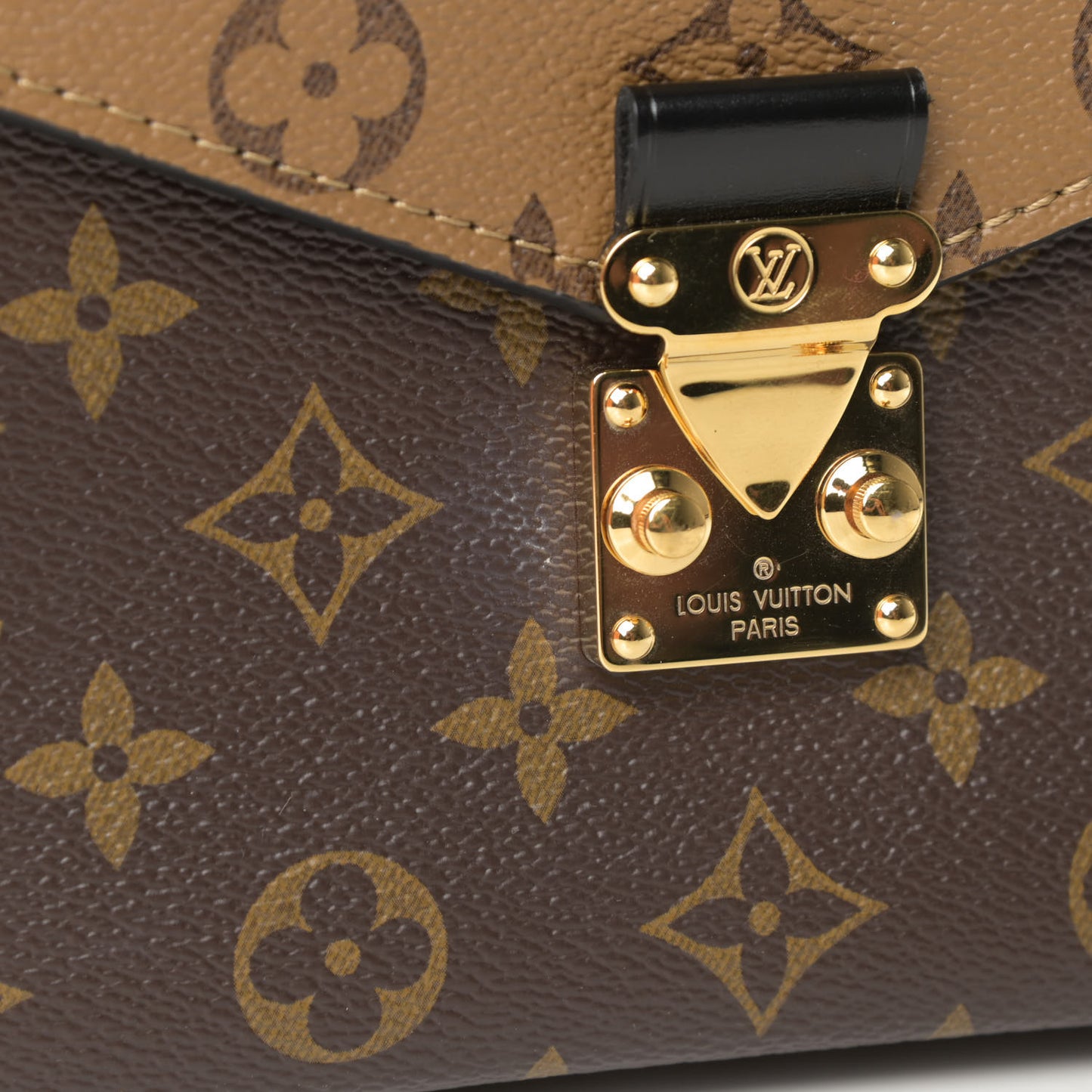 Reverse Monogram Pochette Metis