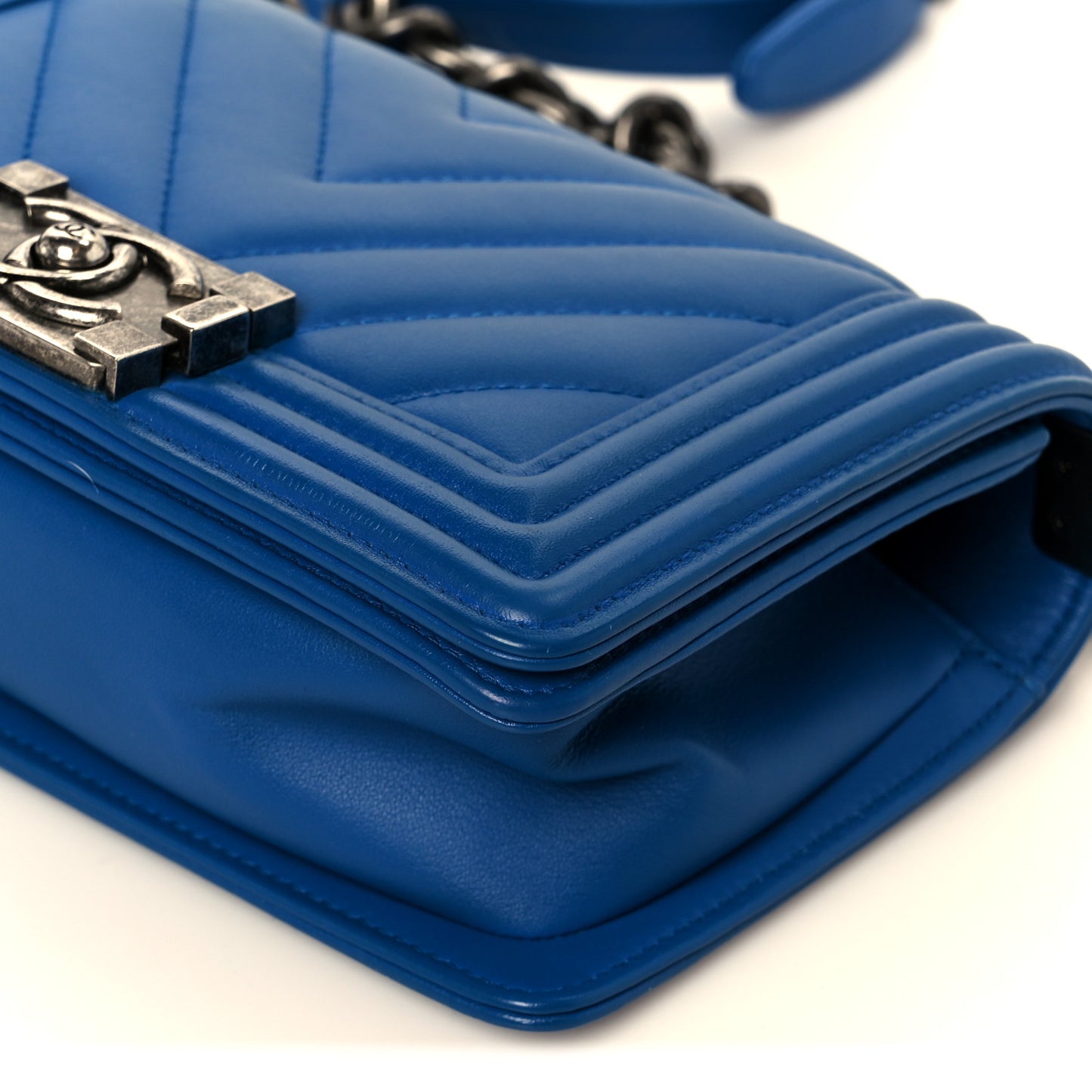 Lambskin Chevron Quilted Small Boy Flap Blue