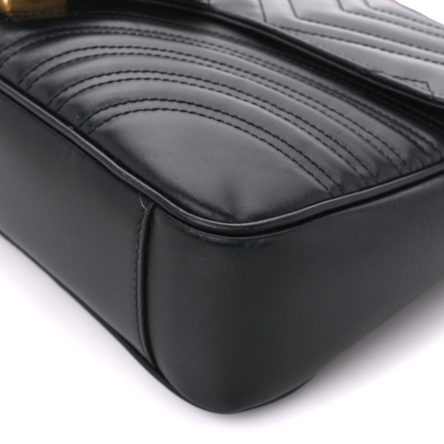 Calfskin Matelasse Medium GG Marmont Shoulder Bag Black