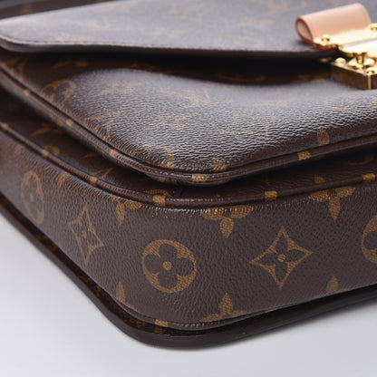 Louis Vuitton Monogram Pochette Metis 8 of 11