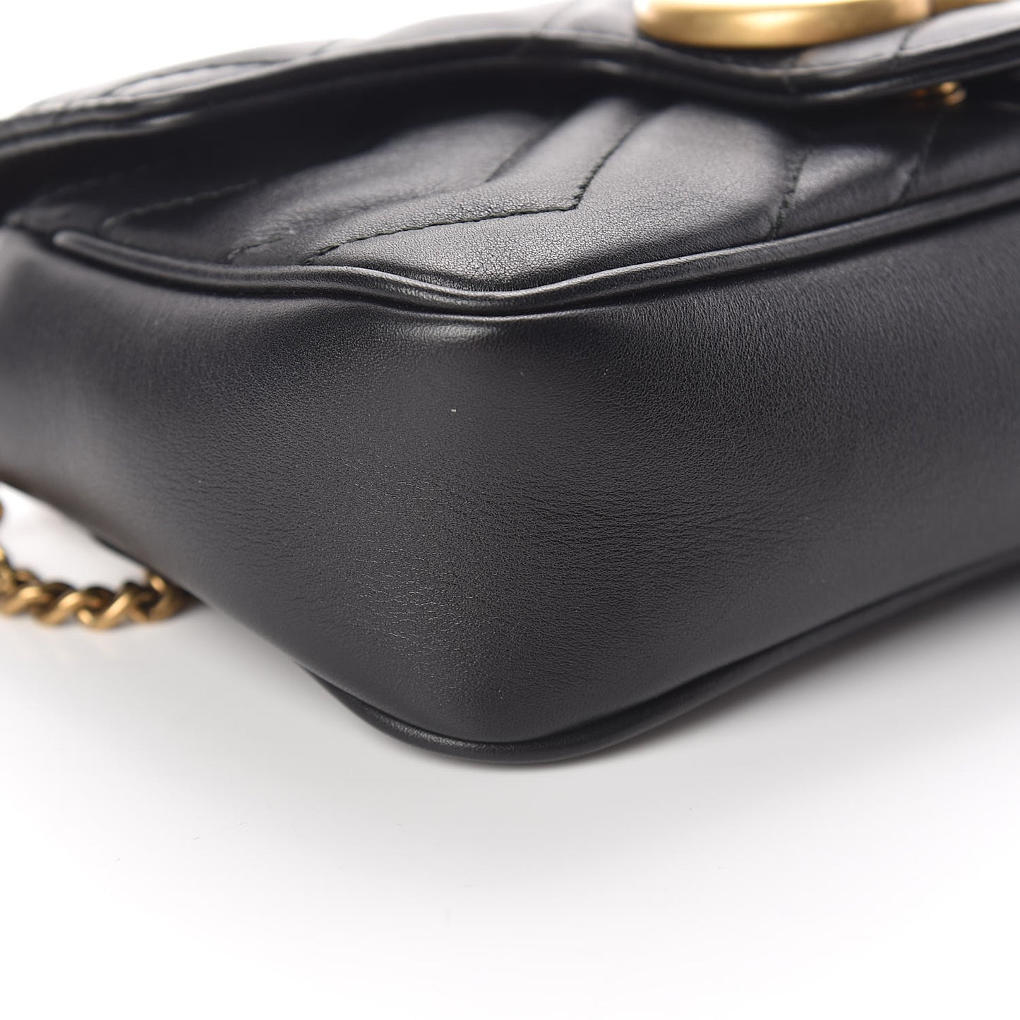 Calfskin Matelasse Super Mini GG Marmont Shoulder Bag Black