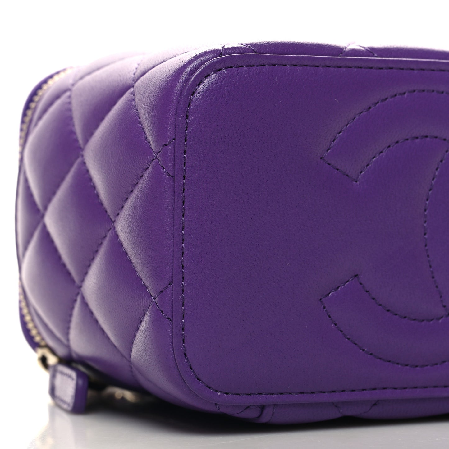 Lambskin Quilted Small Top Handle Vanity Case With Chain Purple