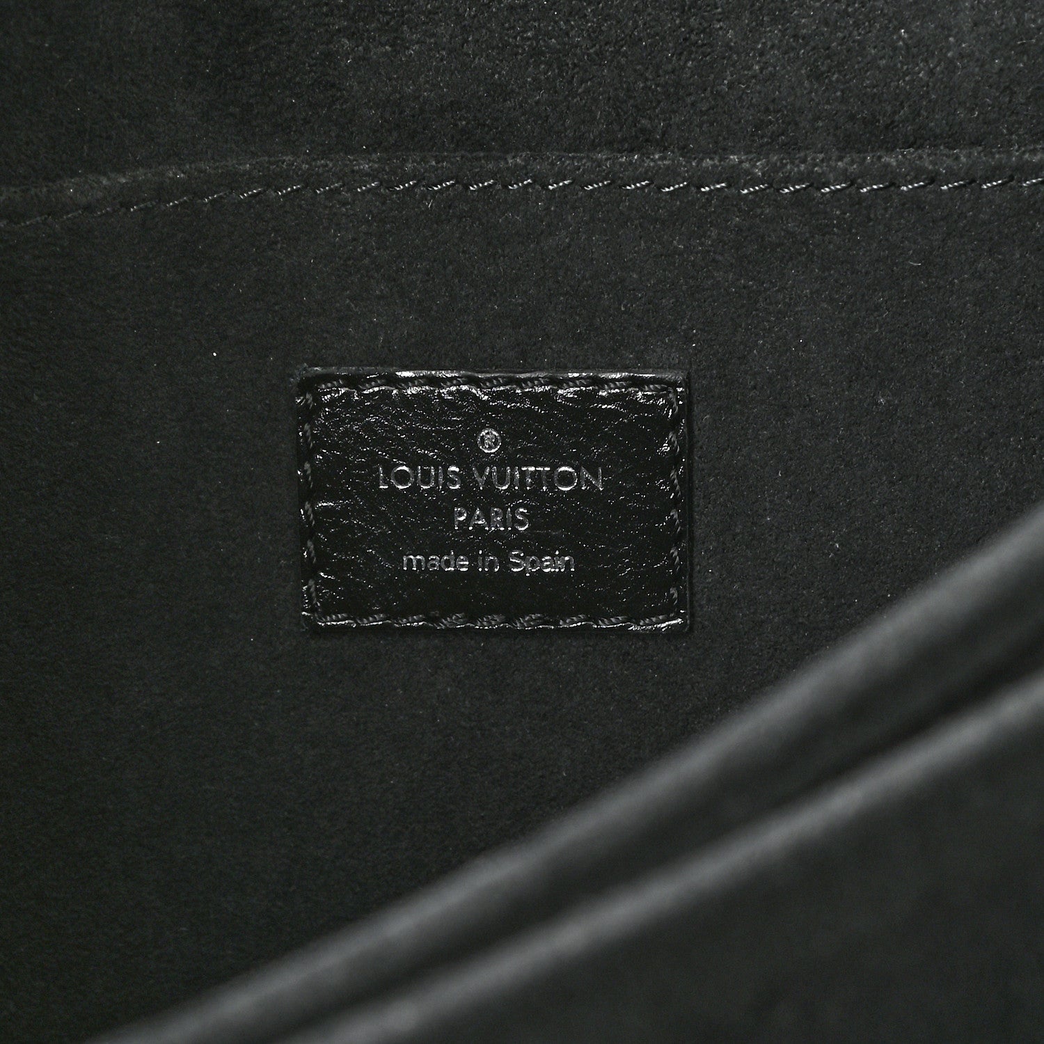 Louis Vuitton Reverse Monogram Giant Dauphine MM 6 of 7