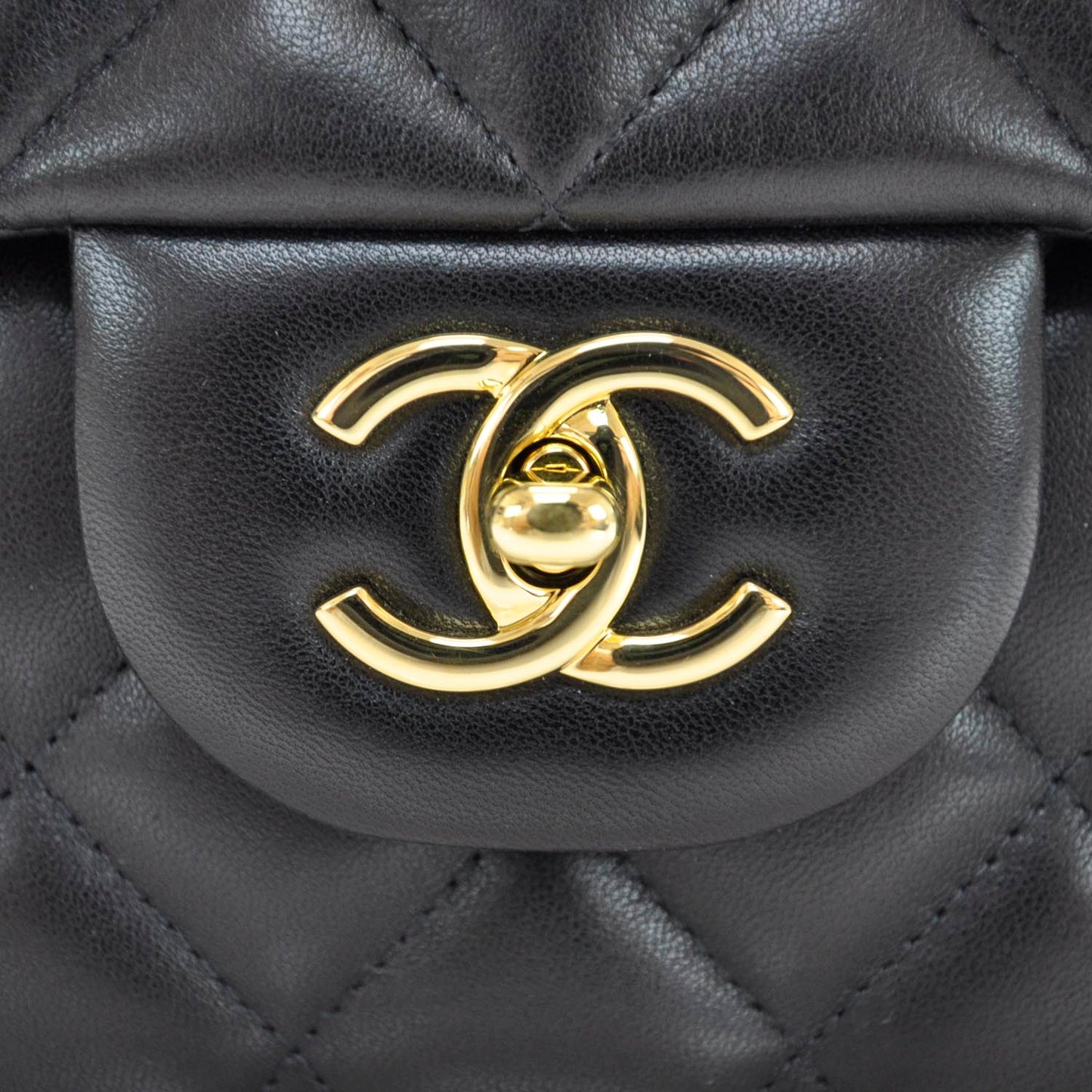 Lambskin Jumbo Single Flap Black