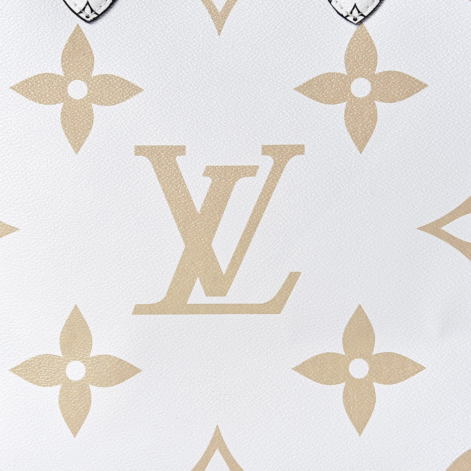 Louis Vuitton Monogram Giant Onthego GM Kaki Beige 11 of 13