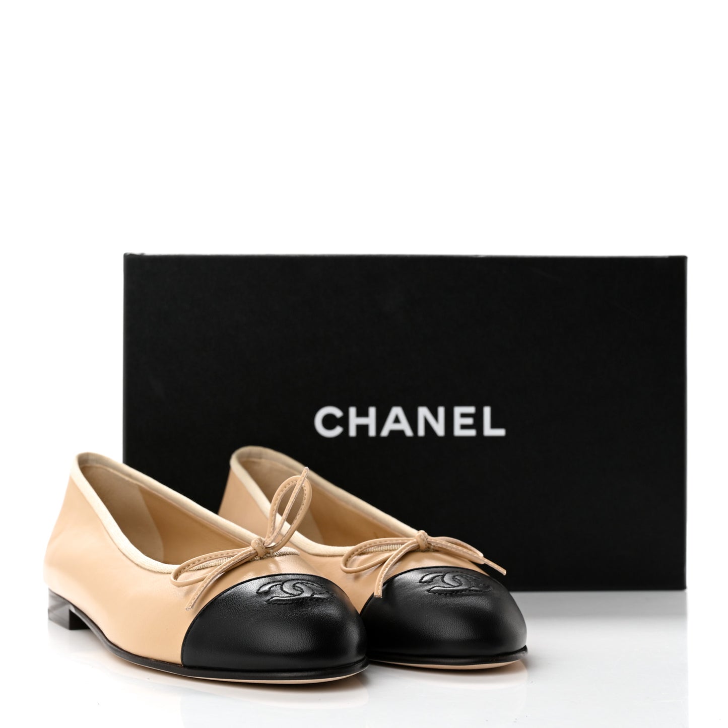 Lambskin Cap Toe Ballerina Flats 38.5 Beige Black
