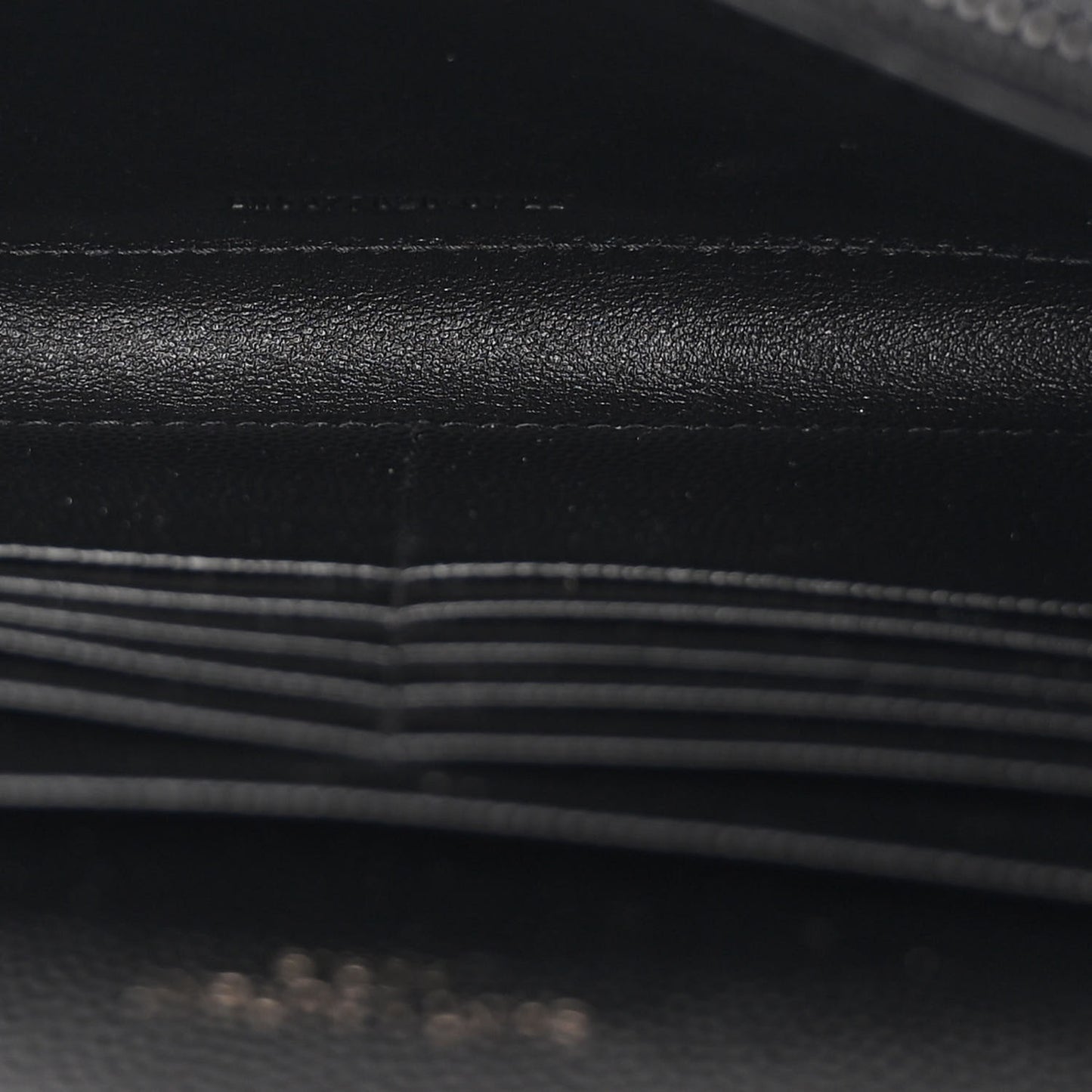 Grain De Poudre Matelasse Chevron Monogram Monochrome Chain Wallet Black