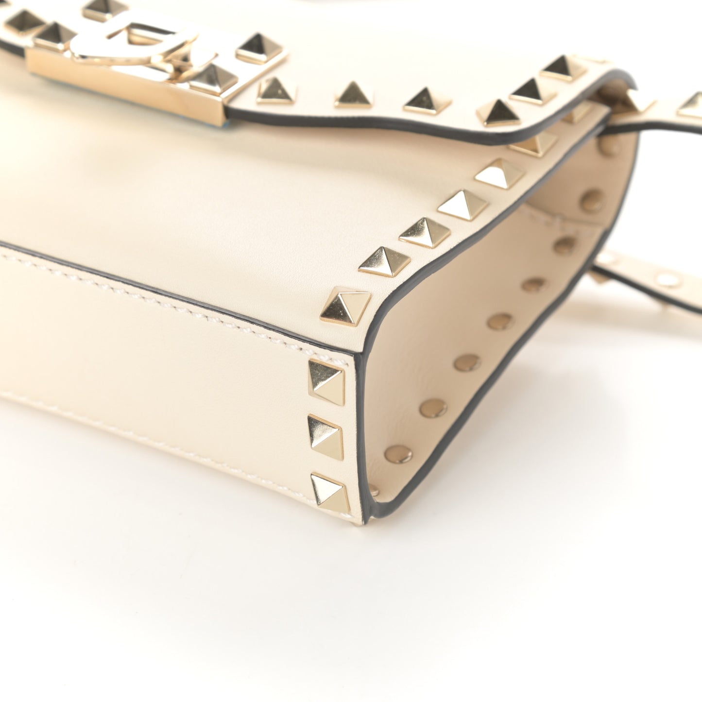 Vitello Mini Rockstud Flip Lock Crossbody Bag Light Ivory