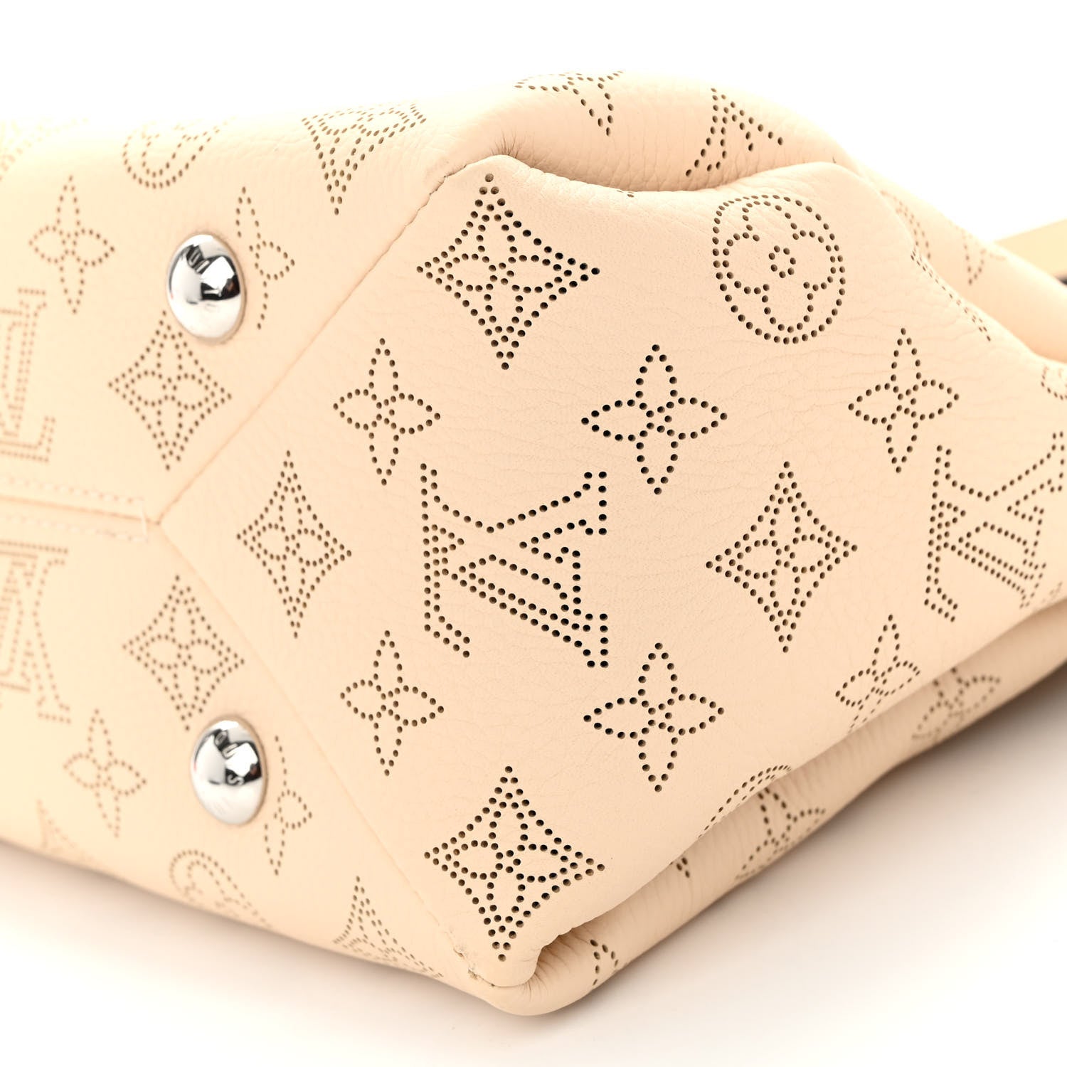 Louis Vuitton Mahina Braided Hand It All PM Creme 1405038