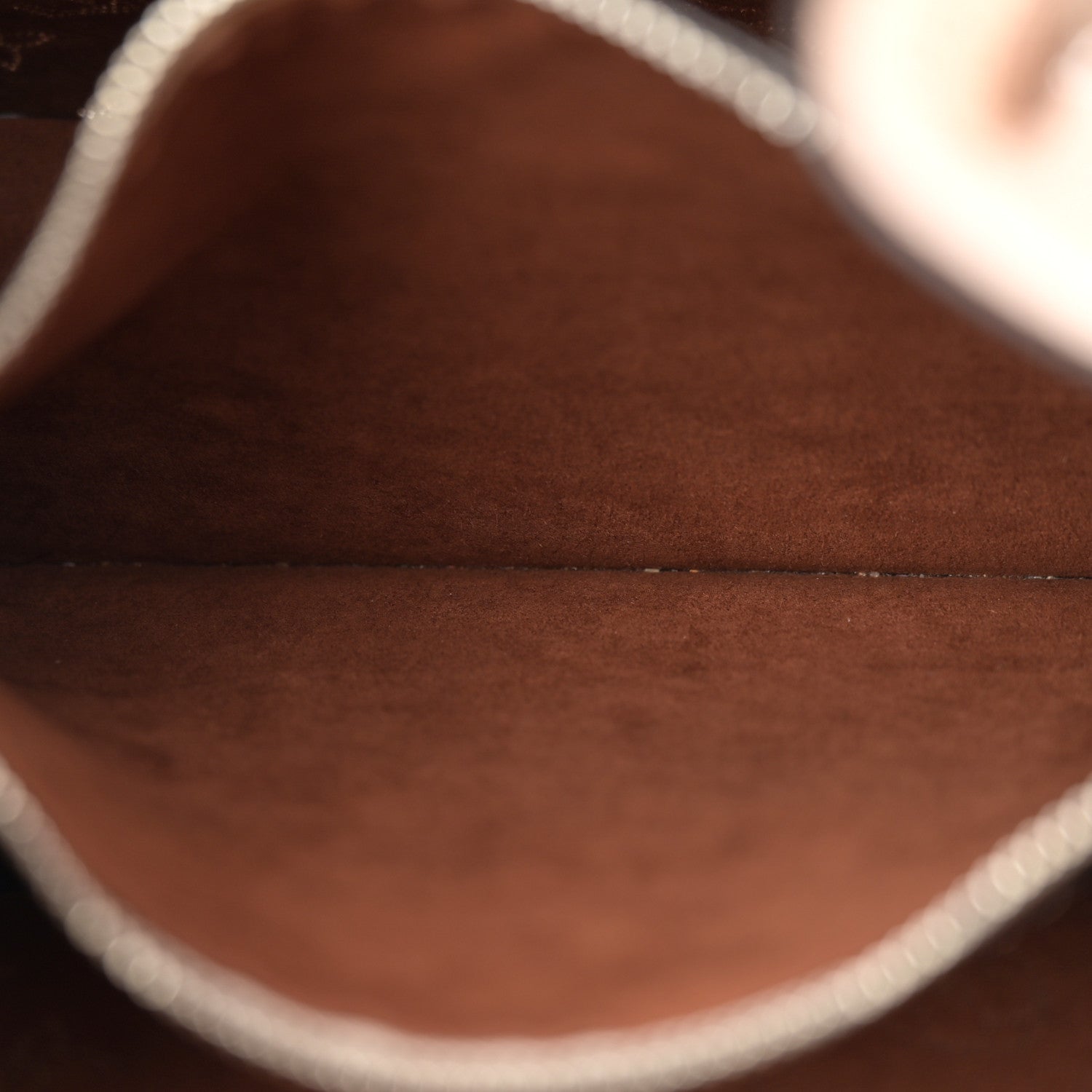 Louis Vuitton Mahina Muria Creme 6 of 12