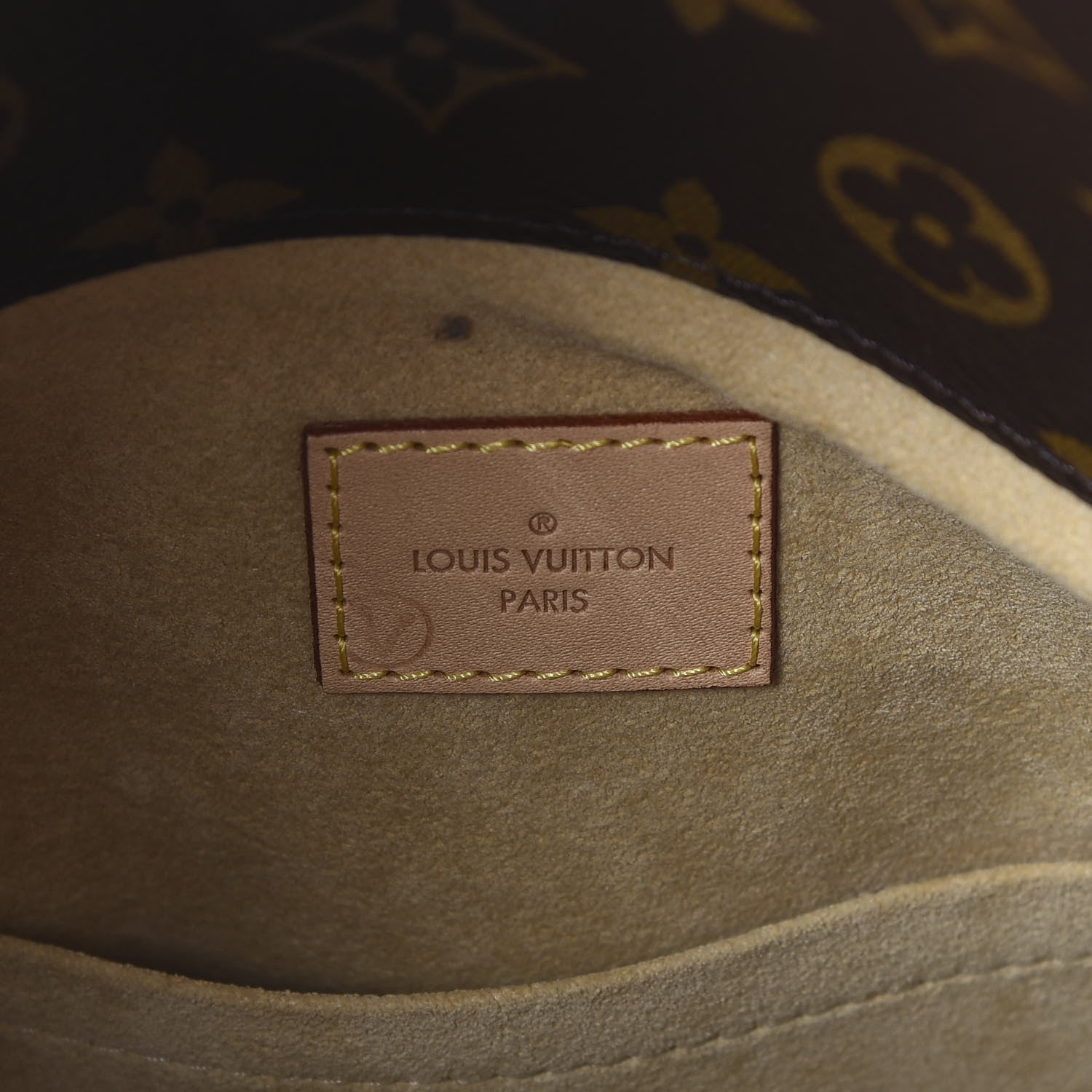 Louis Vuitton Monogram Artsy MM 5 of 11