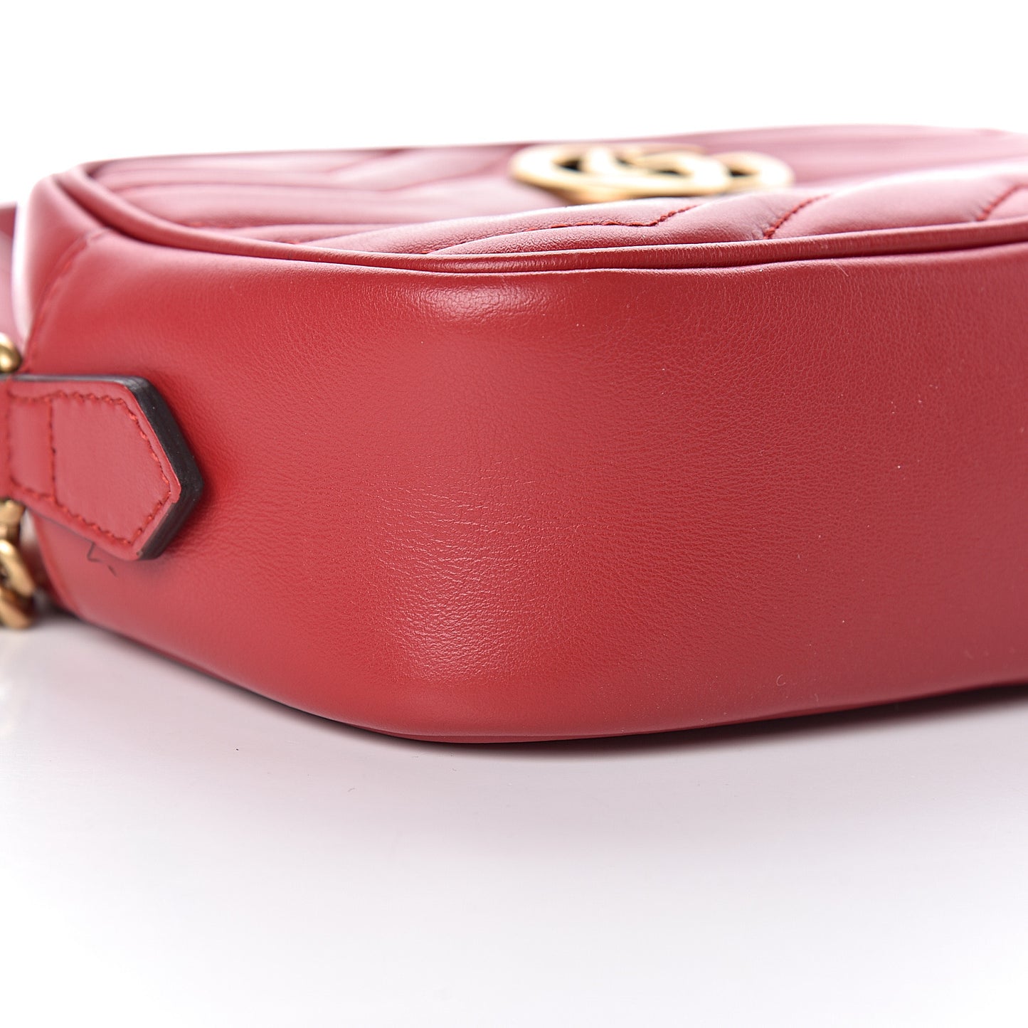 Calfskin Matelasse Mini GG Marmont Chain Shoulder Bag Hibiscus Red