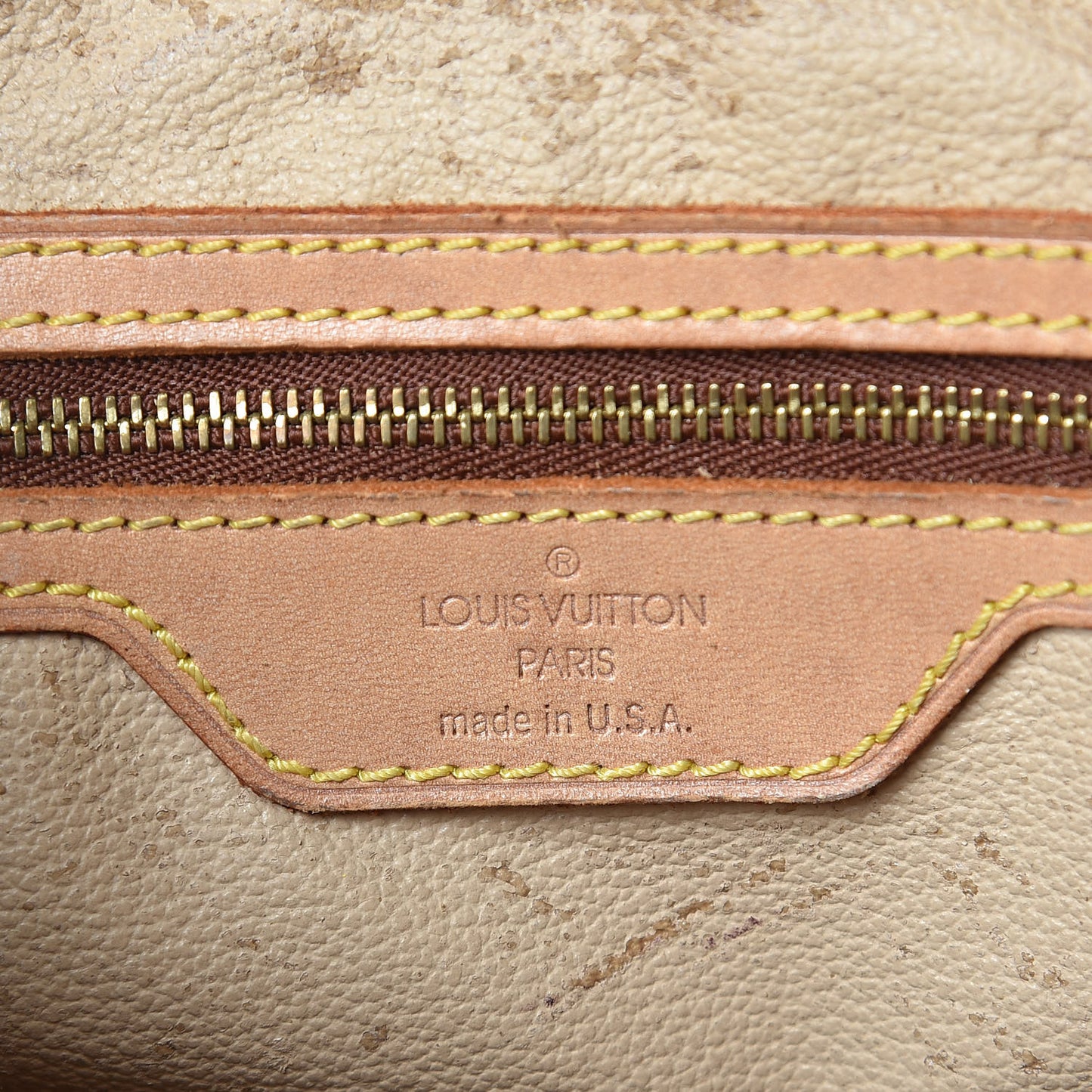Monogram Petit Bucket 23