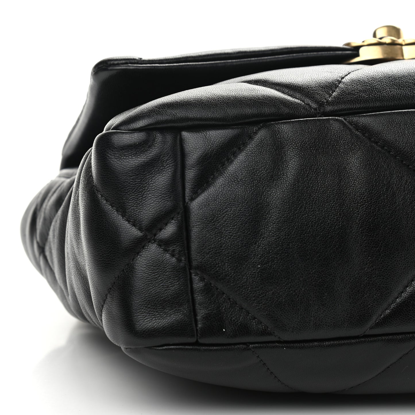 Lambskin Quilted Medium Chanel 19 Flap Black