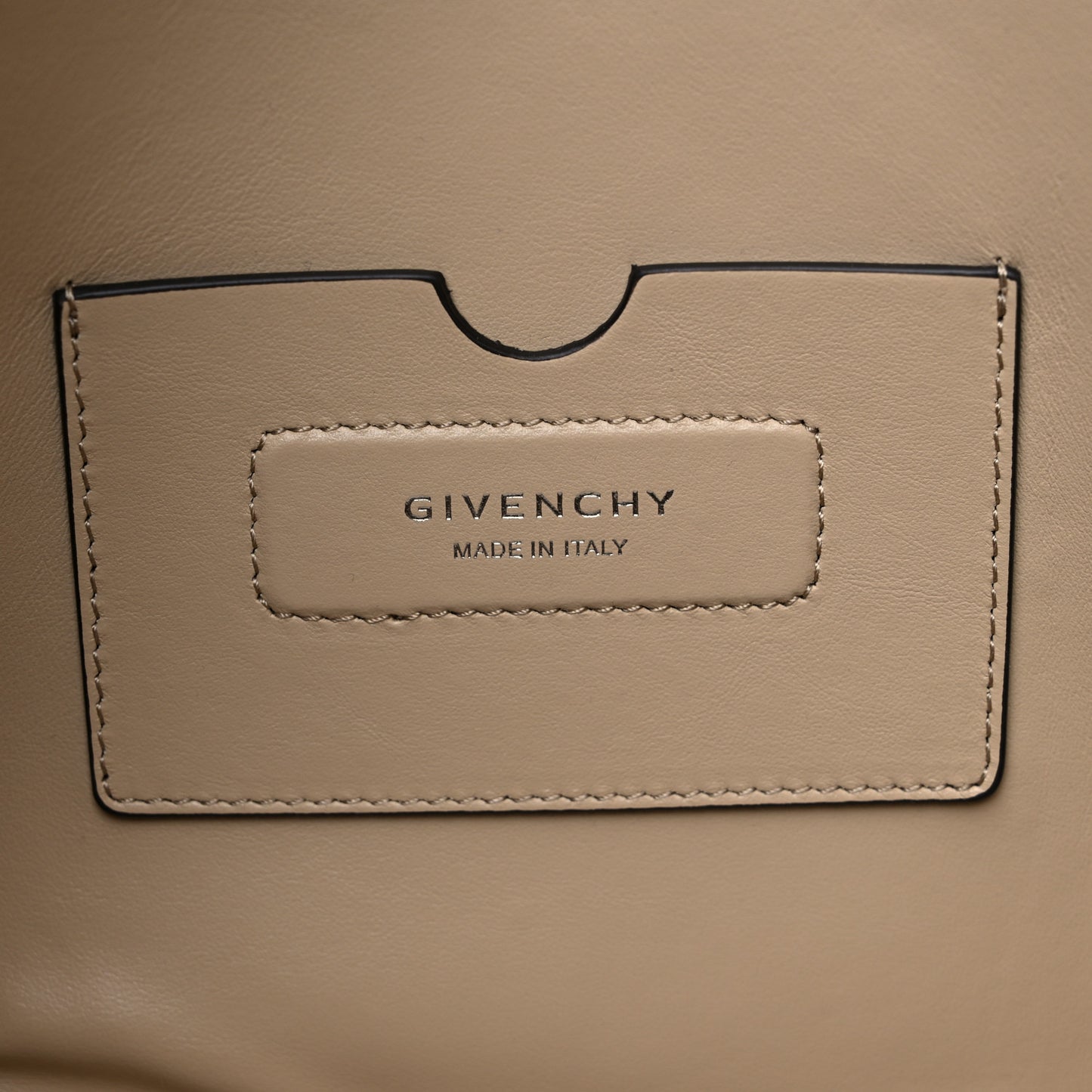 Soft Calfskin Medium Soft Antigona Beige
