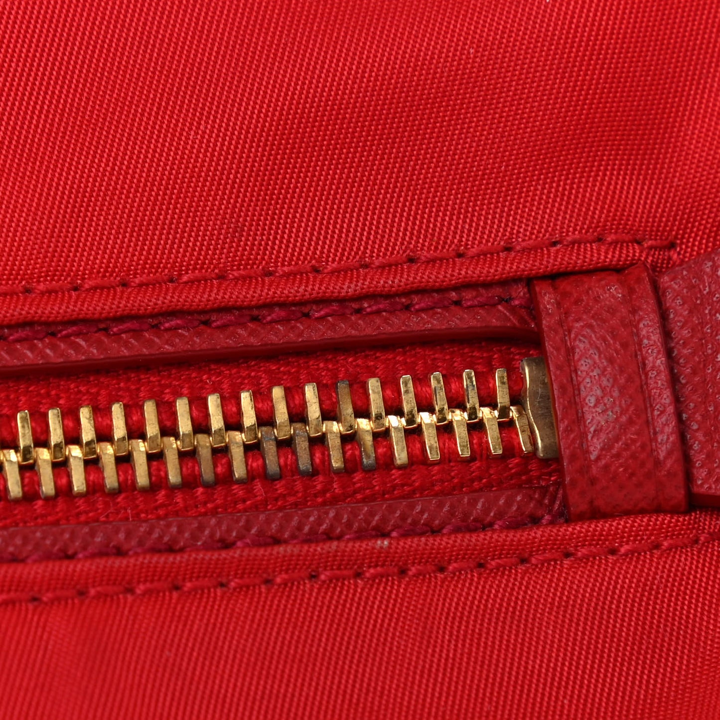Tessuto Nylon Small Shoulder Bag Rosso