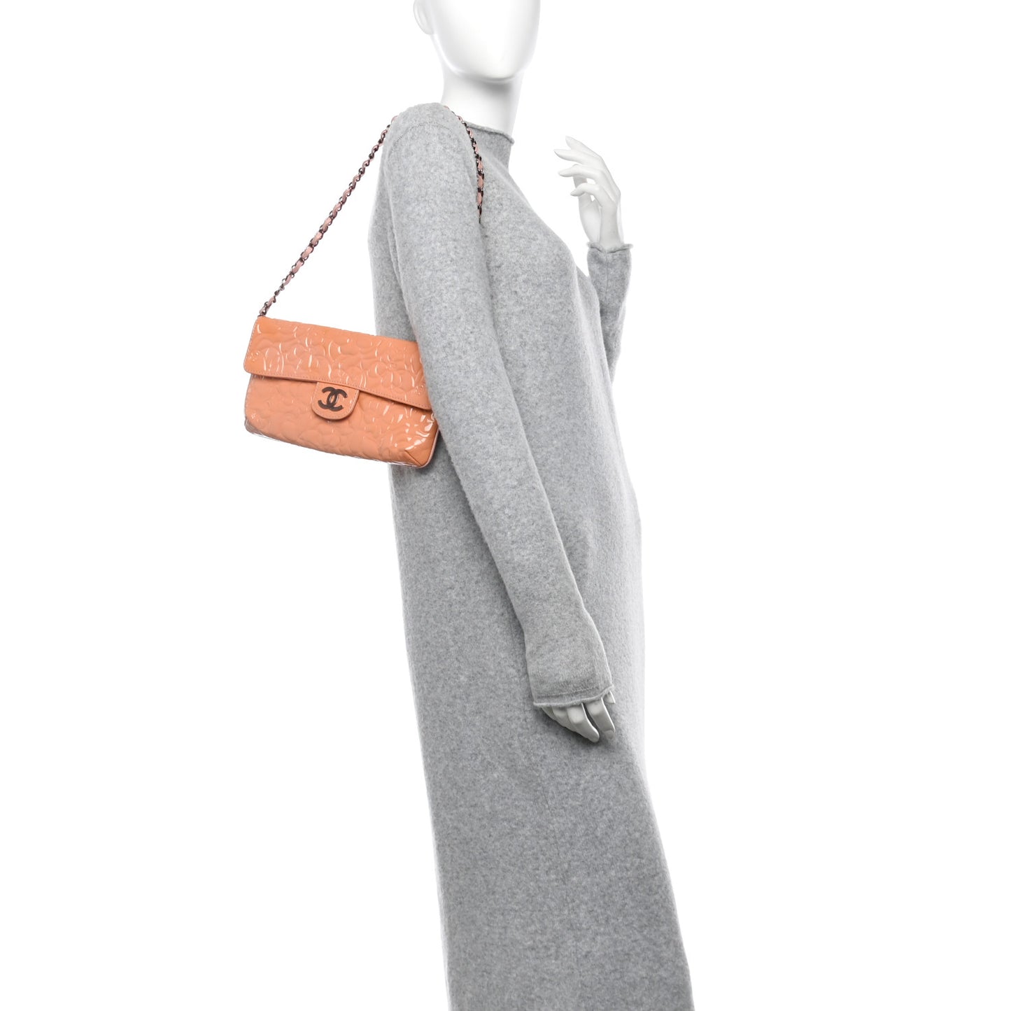 Patent Calfskin Camellia Embossed Flap Pochette Pink