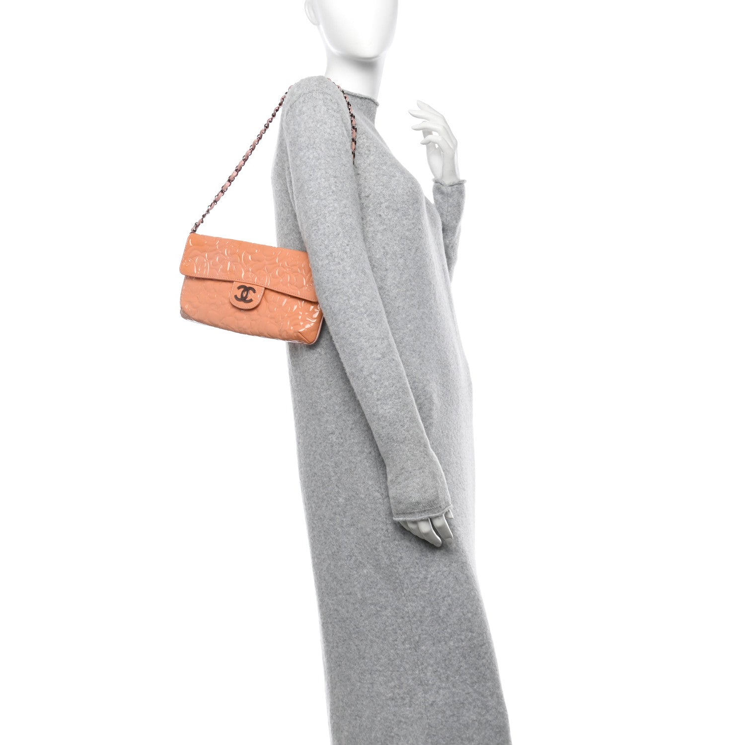 Chanel Patent Calfskin Camellia Embossed Flap Pochette Pink 2 of 13