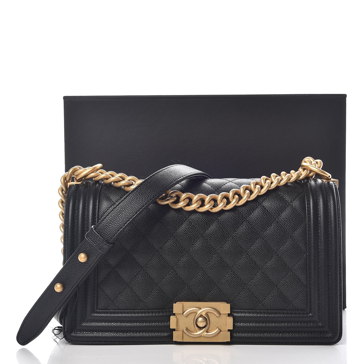 Caviar Quilted Medium Boy Flap Black