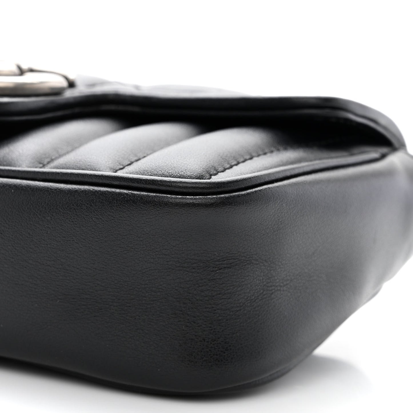 Calfskin Matelasse Aria Super Mini GG Marmont Shoulder Bag Black
