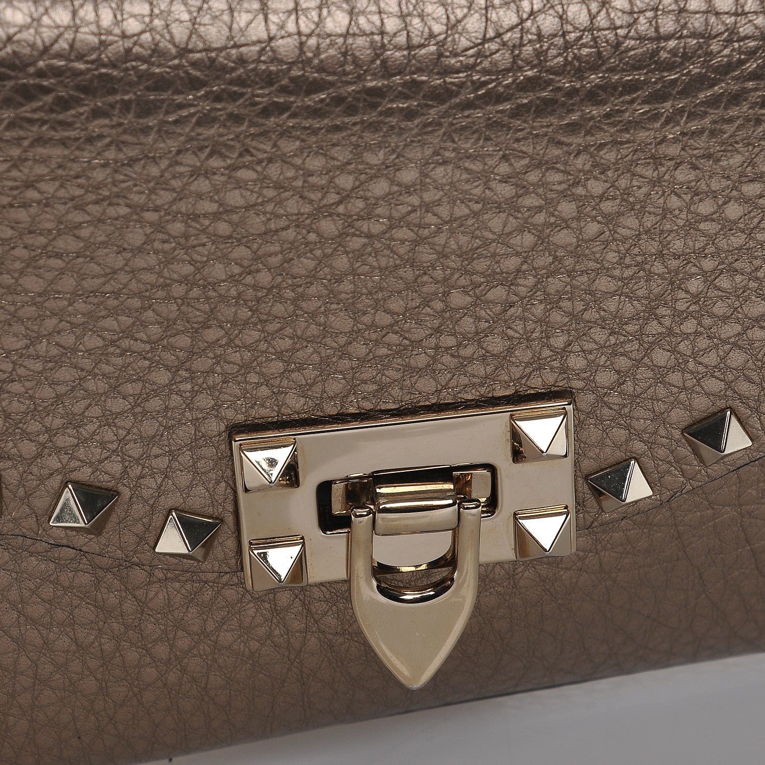 Valentino Garavani Metallic Pebbled Calfskin Medium Rockstud Flip Lock Crossbody Bag Sasso 7 of 7