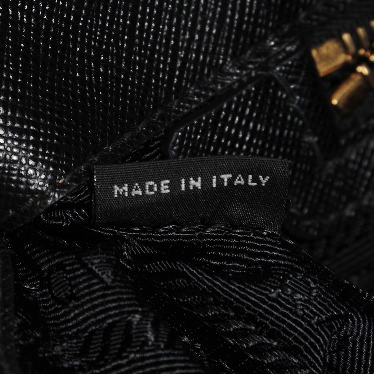 Saffiano Large Galleria Double Zip Tote Black