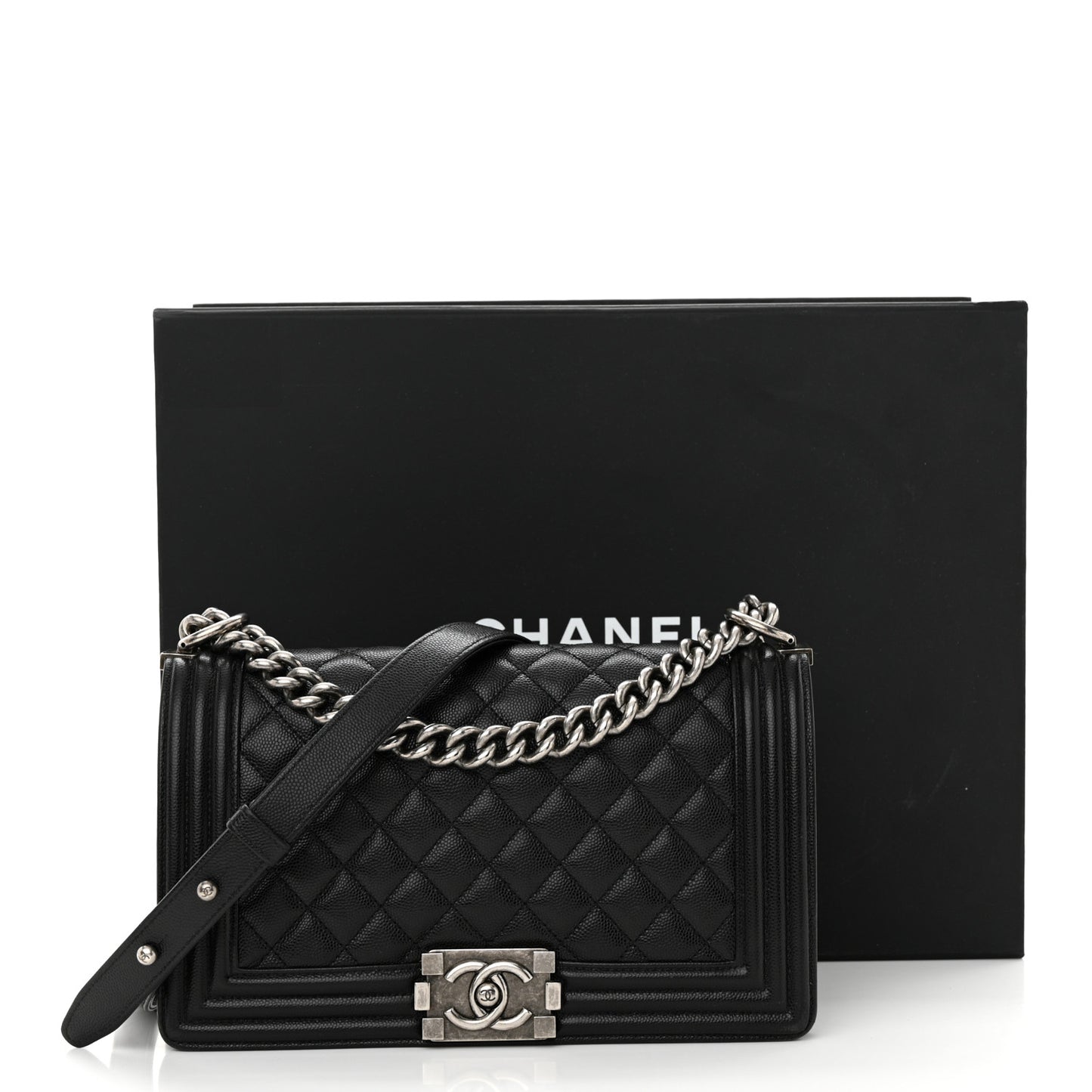 Caviar Quilted Medium Boy Flap Black