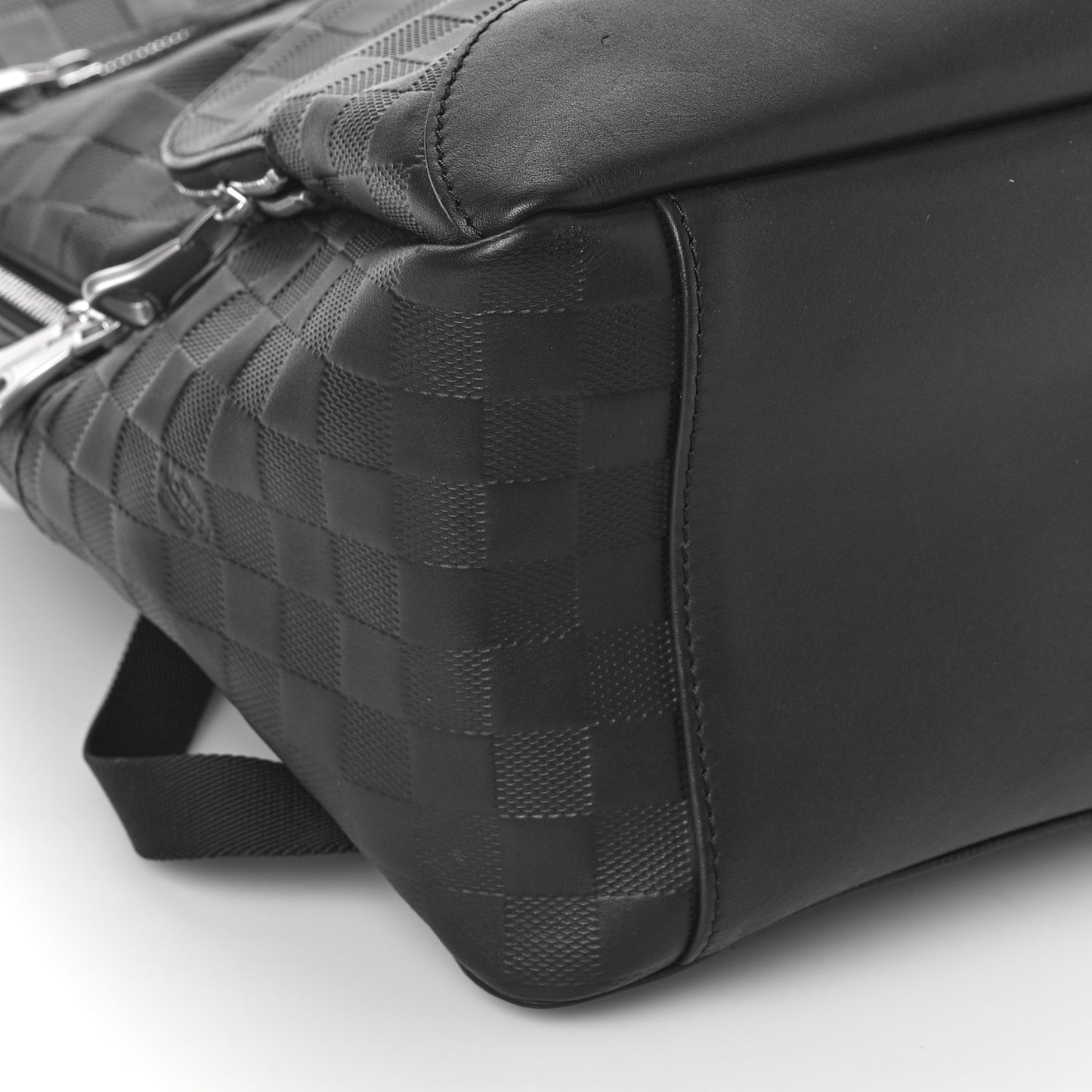 Damier Infini Avenue Backpack Onyx