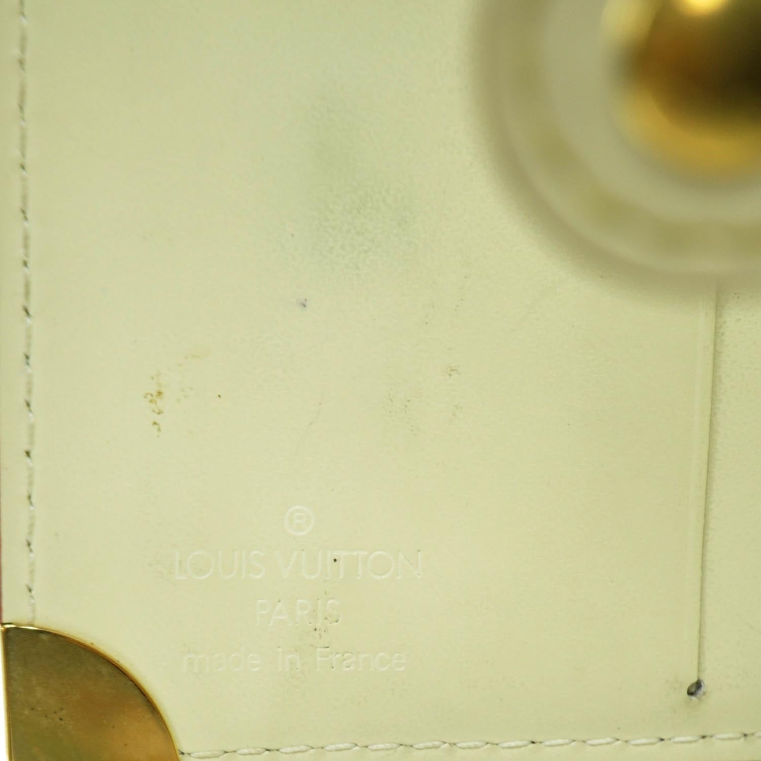 Louis Vuitton Suhali Compact Zipped Wallet White 7 of 8