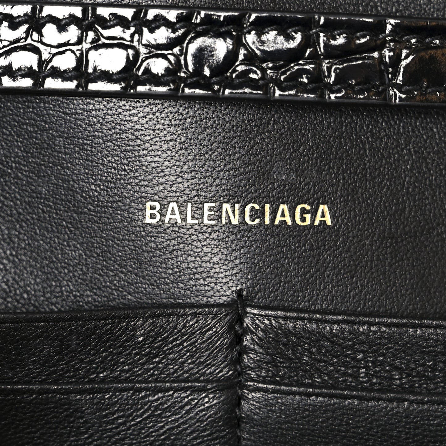 Shiny Calfskin Crocodile Embossed Hourglass Chain Bag Black