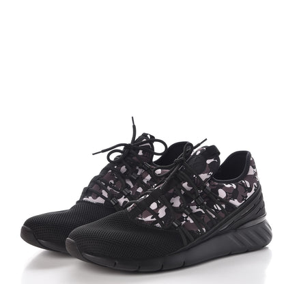 Louis Vuitton Neoprene Mesh Rubber Monogram Camo Fastlane Low Sneakers 9.5 Black 3 of 8
