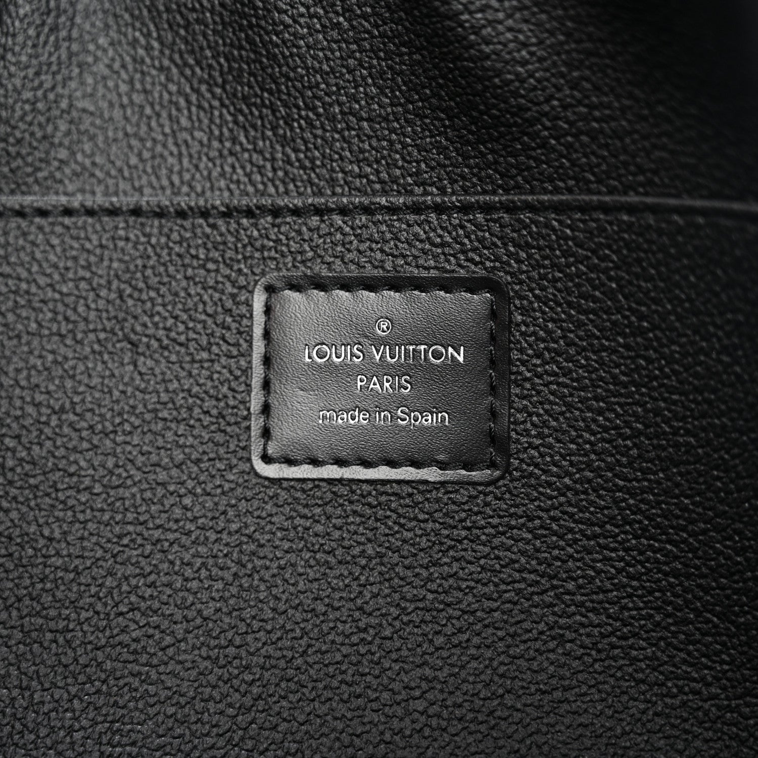 Louis Vuitton Taiga Trousse Toilette GM Ardoise 6 of 7