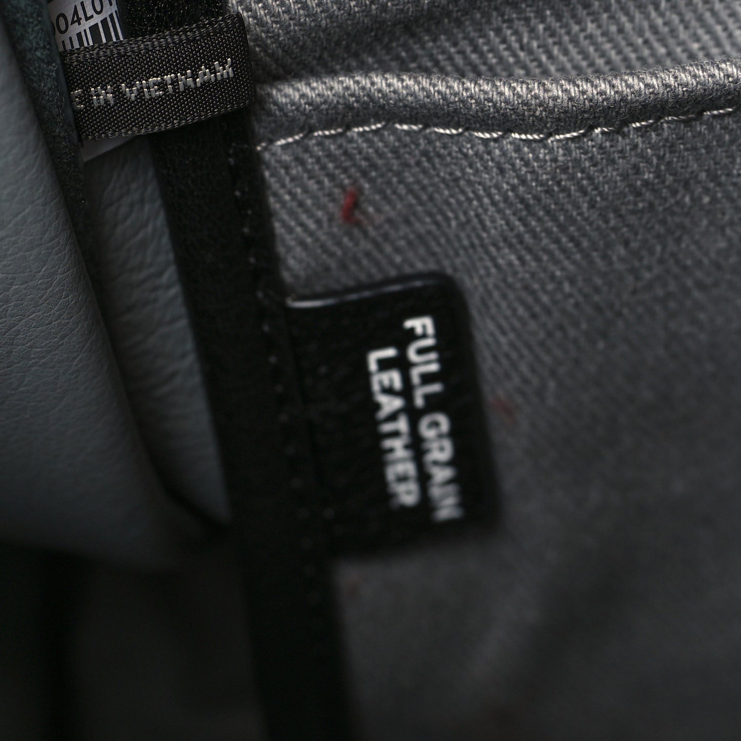 Grained Calfskin Medium The Tote Bag Black