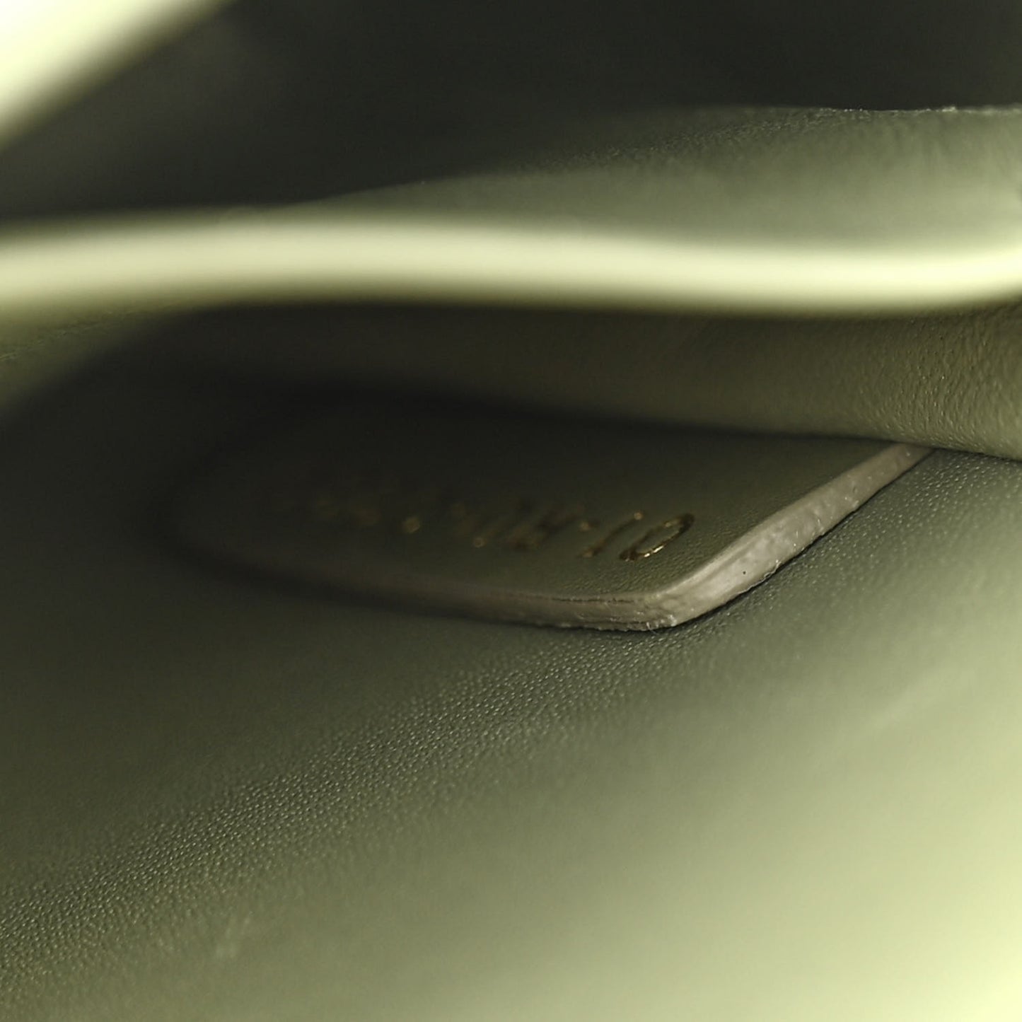 Box Calfskin 30 Montaigne Box Bag Mint Green