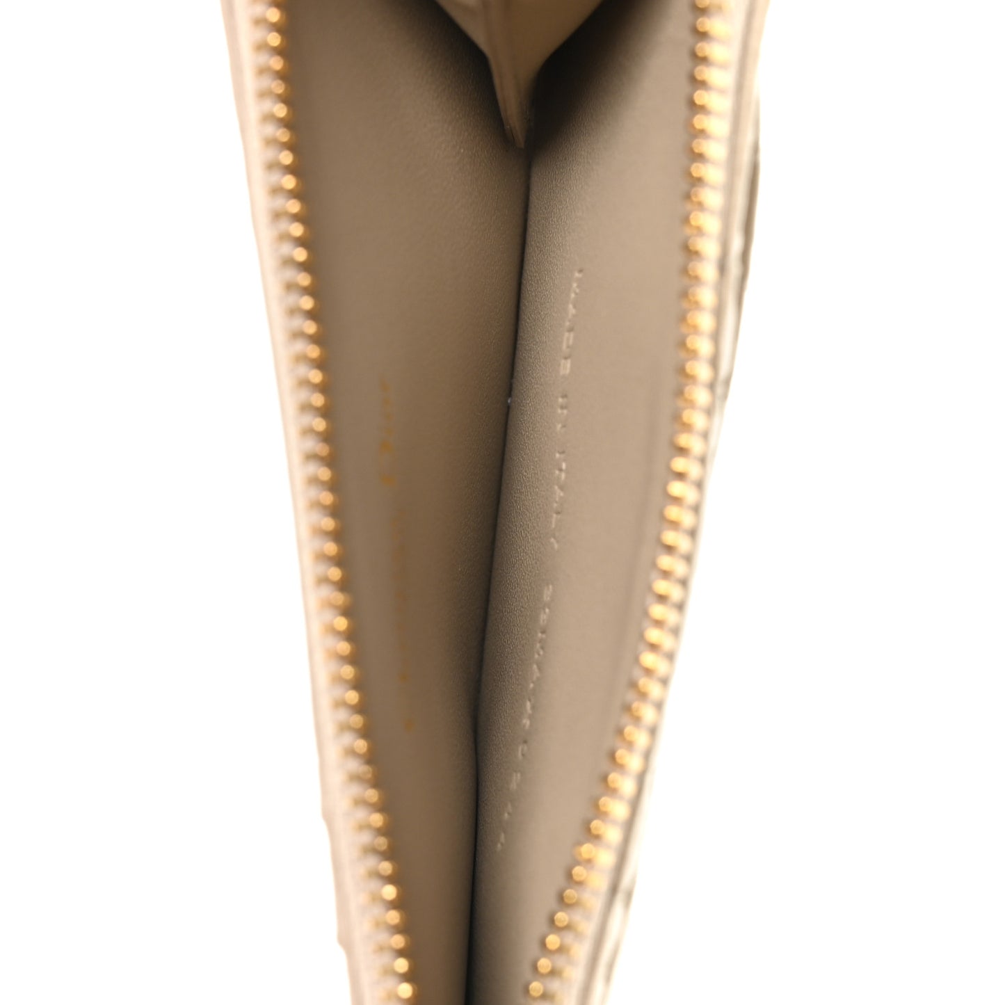 Supple Calfskin Cannage Caro Cosmos Zipped Card Holder Sand