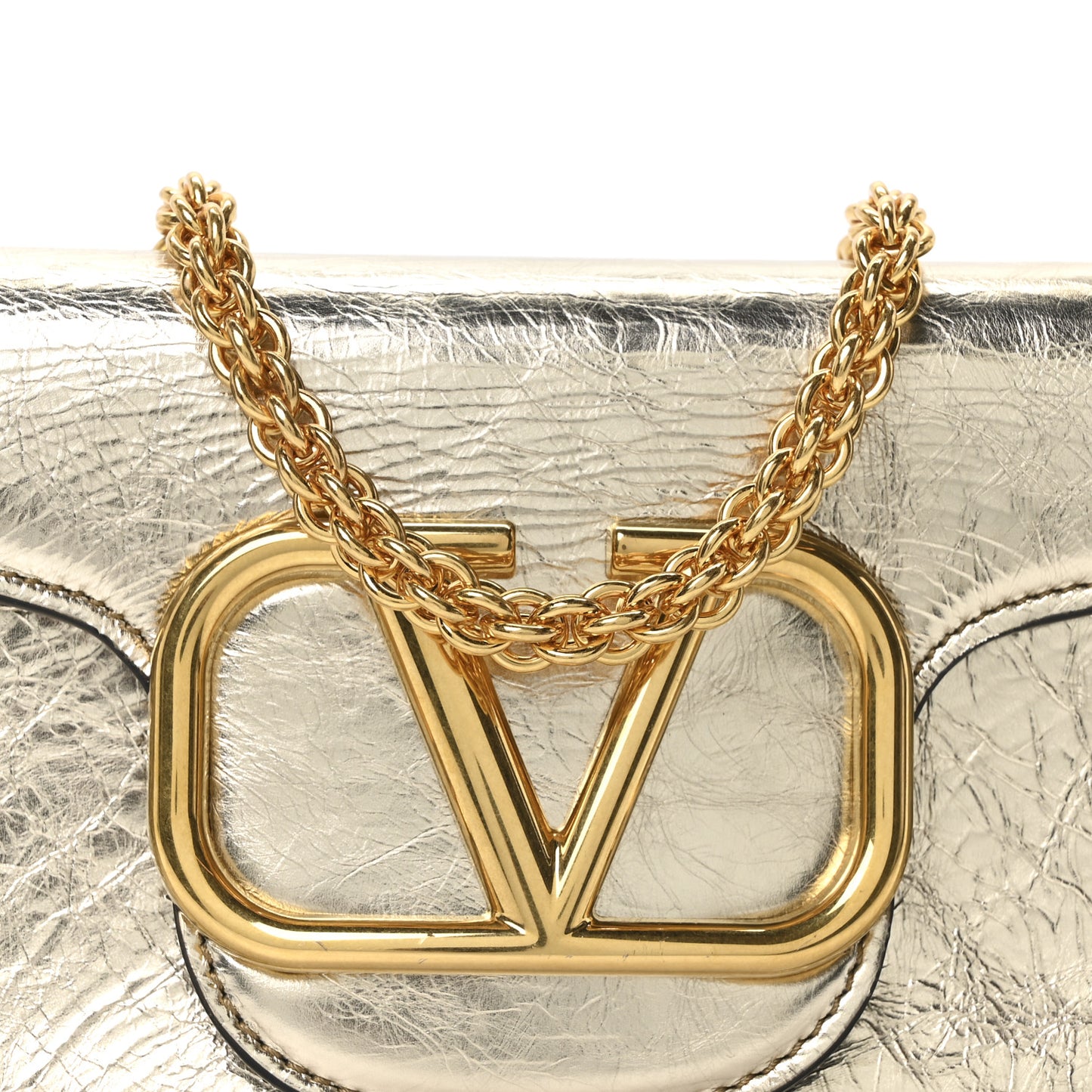 Metallic Crackle Effect Calfskin Vlogo Small Loco Shoulder Bag Platino