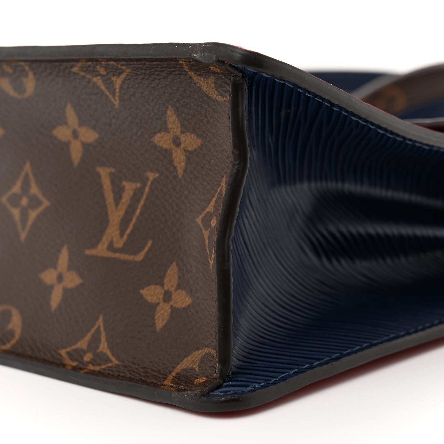 Louis Vuitton Vernis Epi Monogram Spring Street Scarlet 9 of 10
