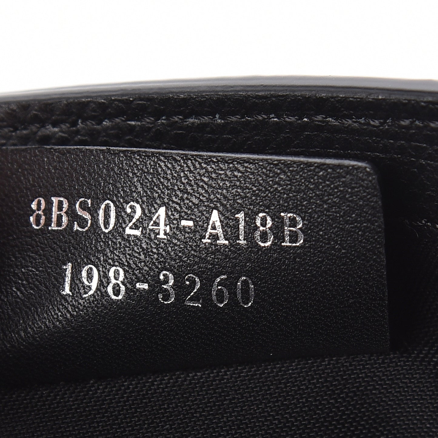 Vitello Cruise F is Fendi Wallet on Chain Black