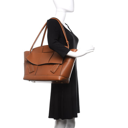 Bottega Veneta French Calfskin Maxi Intrecciato Large Arco Wood 2 of 9