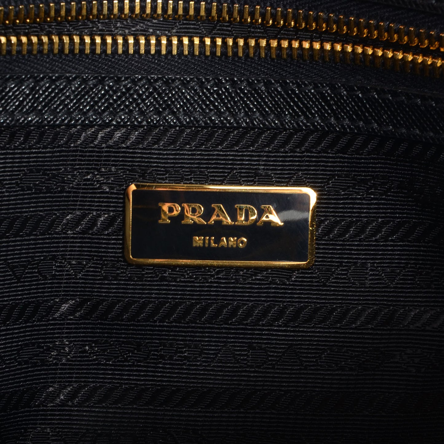 Saffiano Lux Large Double Zip Tote Nero Black